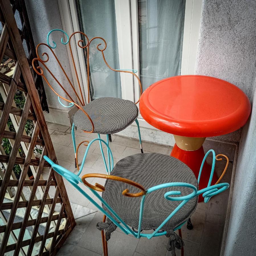 Mr Square Apartment Катания Екстериор снимка