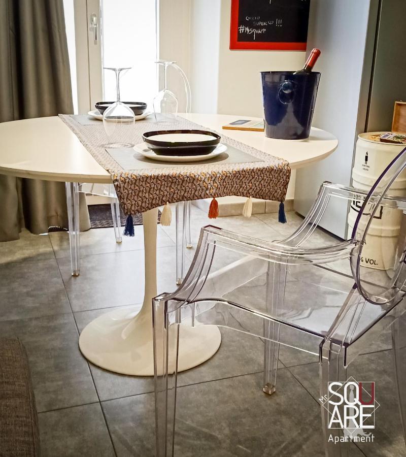 Mr Square Apartment Катания Екстериор снимка